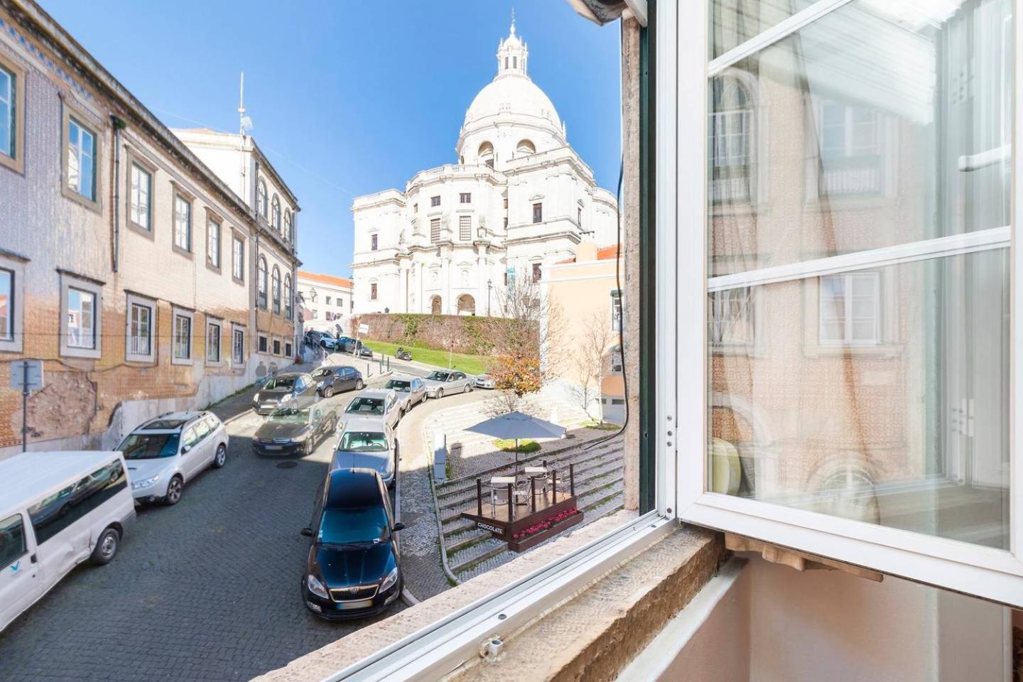 リスボンGuestready - Amazing Alfama Family Apt Near National Pantheon!アパートメント エクステリア 写真